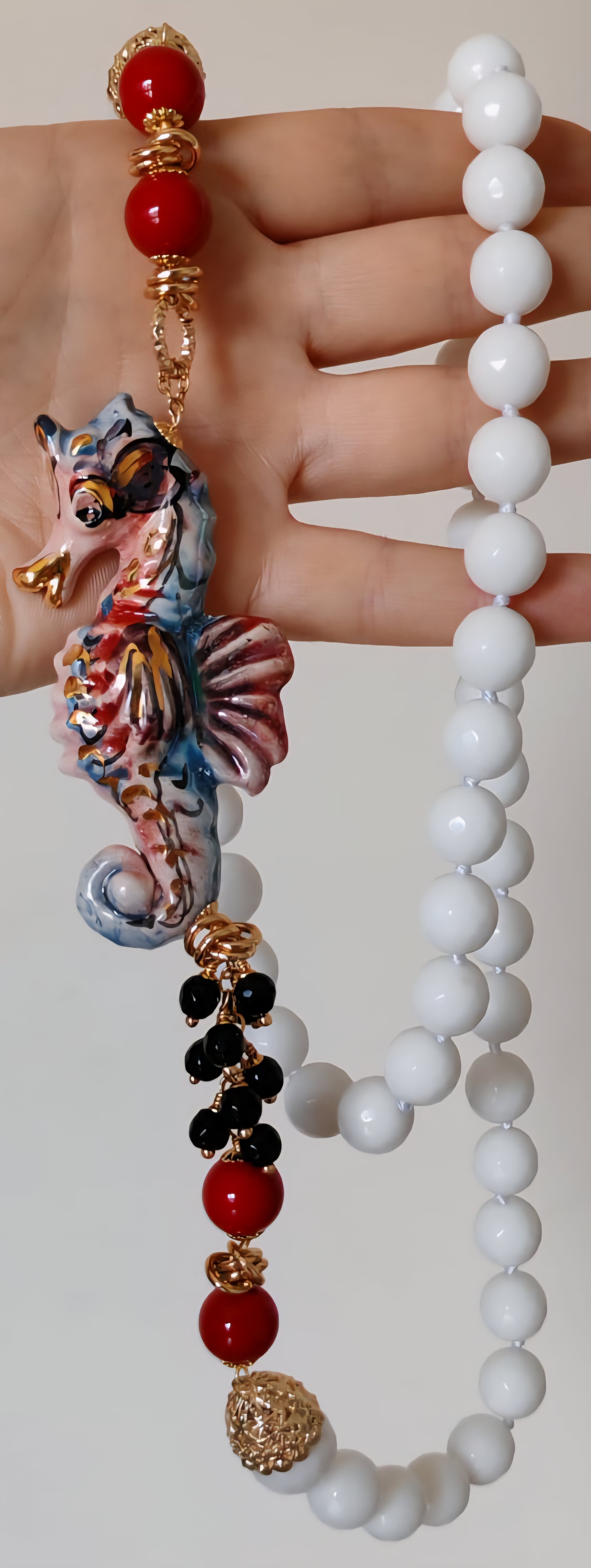 Collana Cavalluccio Marino e Agata bianca
