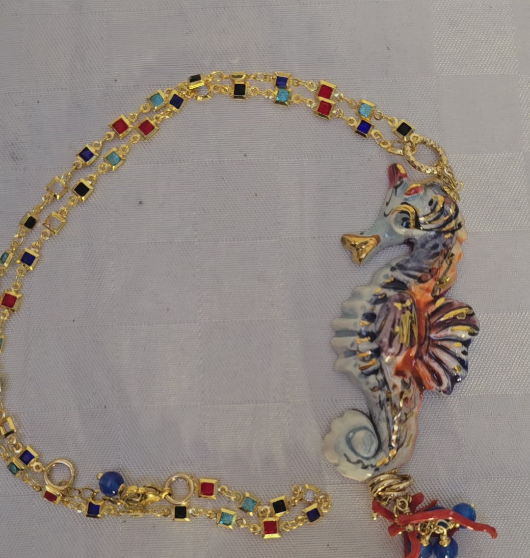 Collana con Cavalluccio Marino in Ceramica