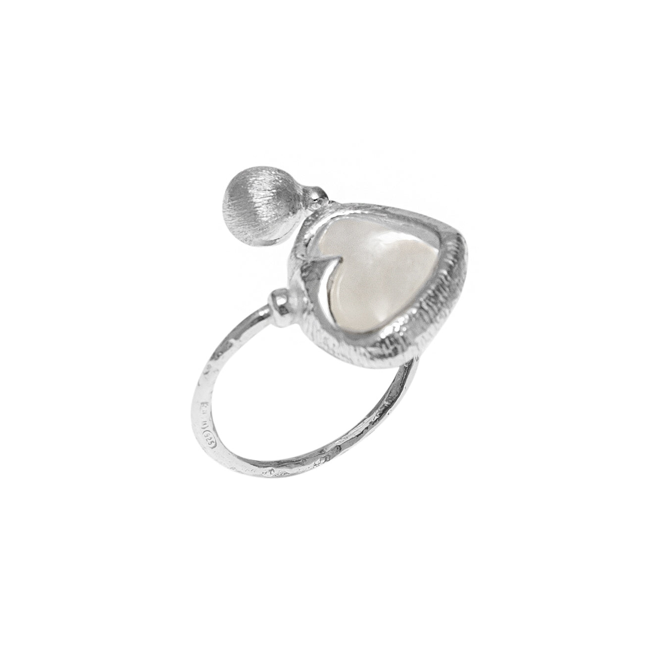 Sally - natural silver and mother of pearl ring