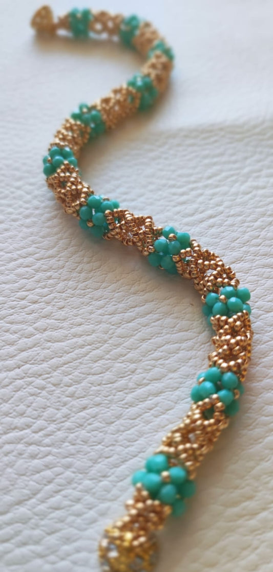Intertwined Beads Bracelet